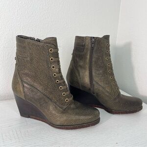 Stuart Weitzman Woodstock Wedge Boots Leather Lace Up Platform Booties Size 8.5